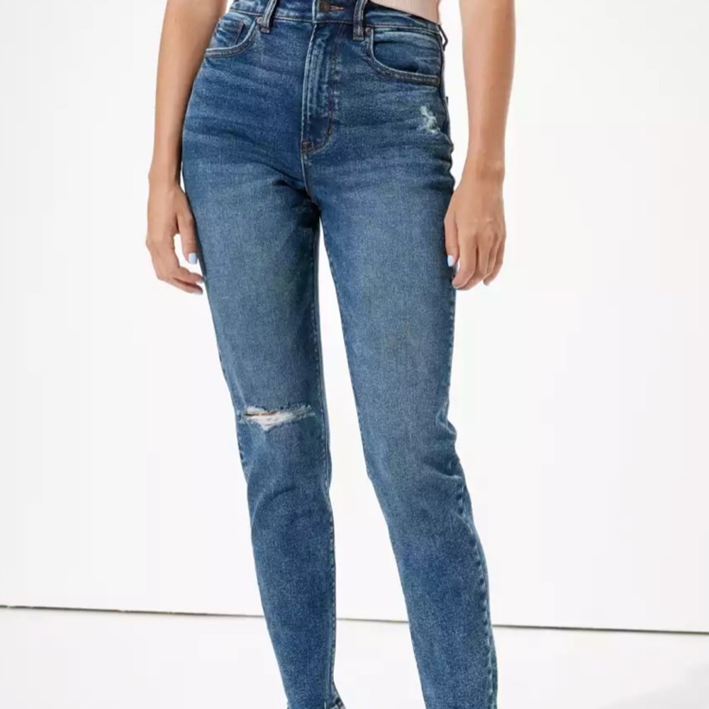American Eagle Highest Waist Mom Jean